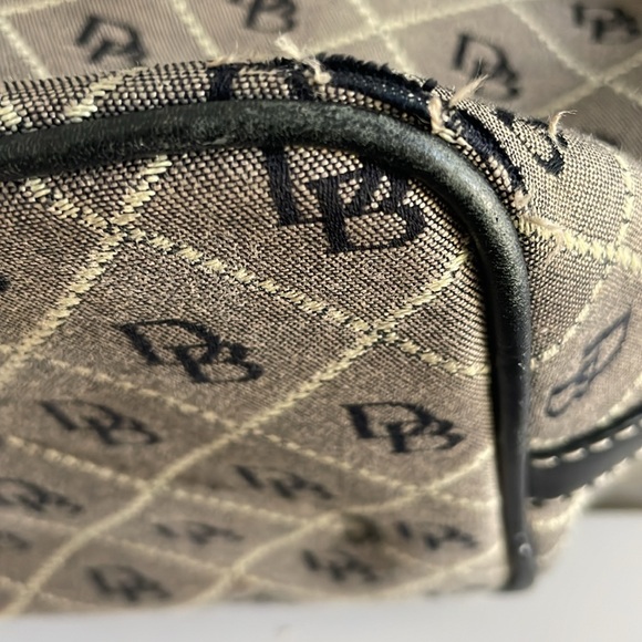 👜Dooney & Bourke Hobo Style Purse - Picture 8 of 14